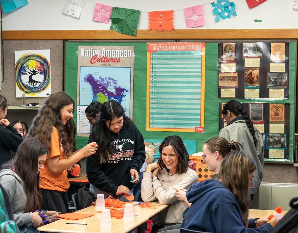 Is the Gold Old Fashioned Bottled Cocktail Worth It? | Alcohol Professor, image size:1024x800
