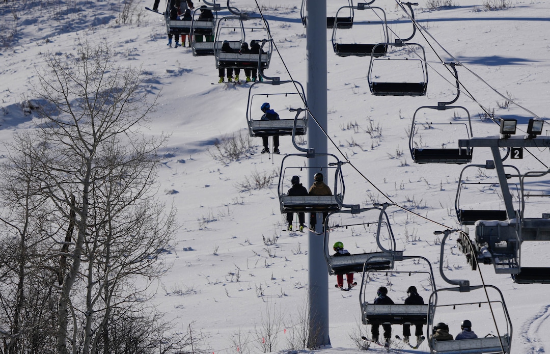 (Francisco Kjolseth | The Salt Lake Tribune) People take to the slopes of Park City Mountain Resort as clear skies and some recent fresh snow draws the crowds on Saturday, Dec. 18, 2021.