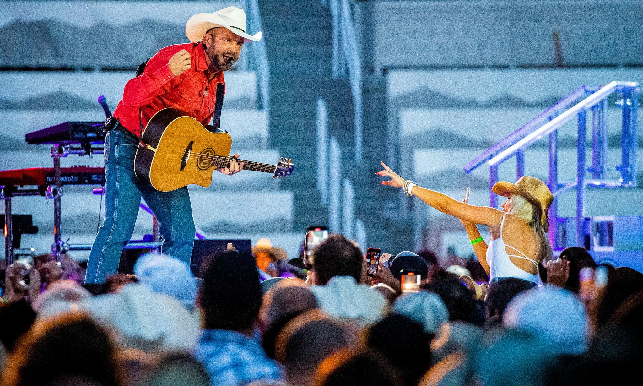 Garth Brooks takes stand against tickets bots in Utah. Country star set ...