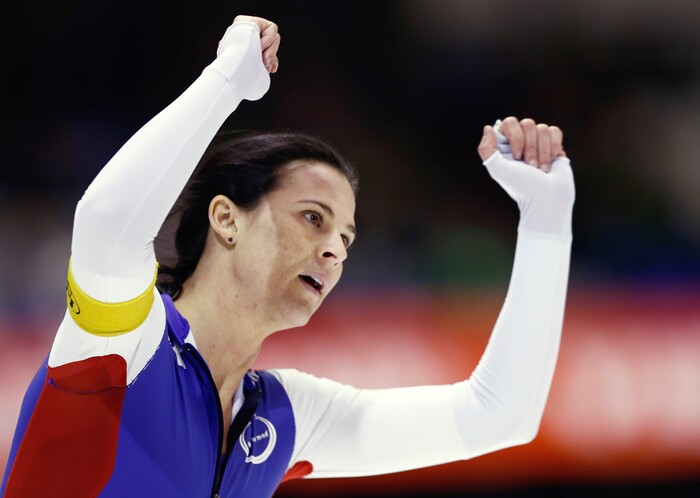 Brittany Bowe of the U.S. celebrates after the women's 1000 meter race of the Speedskating World Cup final at Thialf ice rink in Heerenveen, Netherlands, Sunday, March 13, 2016. (AP Photo/Peter Dejong)