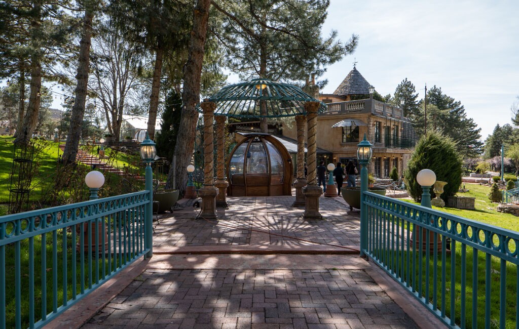 (Danny Rubio | The Salt Lake Tribune) | La Caille grounds.