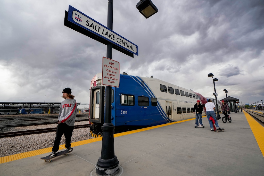 (Francisco Kjolseth | The Salt Lake Tribune) Commuters load and unload from the FrontRunner train at the Salt Lake Central station on Monday, May 8, 2023. The Federal Railroad Administration (FRA) identified two routes in February for its long-distance service study that include Salt Lake City as a stop along the way.