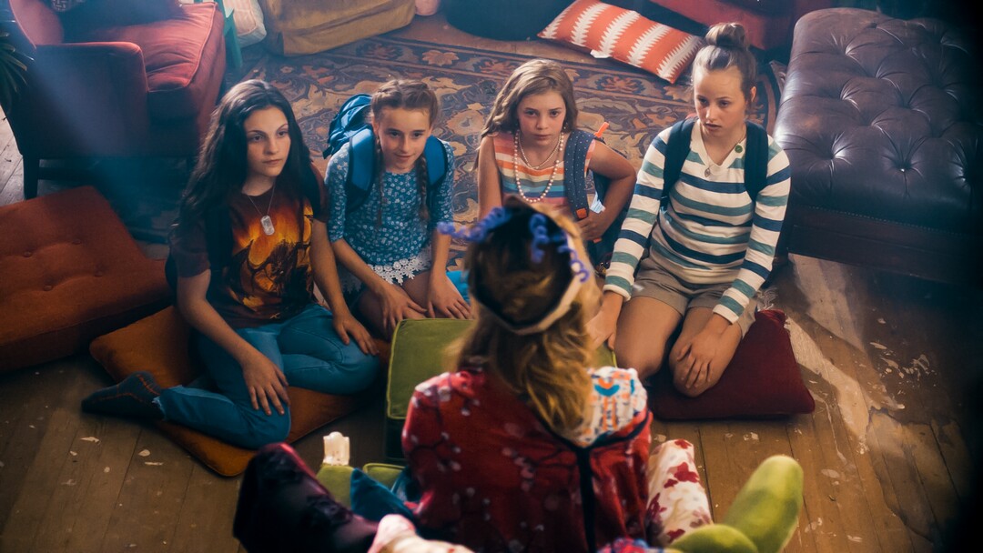 (Photo courtesy Pinnacle Peak Pictures) Marmee (Lea Thompson, foreground) gives her young daughters a chance to engage their imagination in a scene from director Clare Niederpruem's modern-day adaptation of Louisa May Alcott's "Little Women."