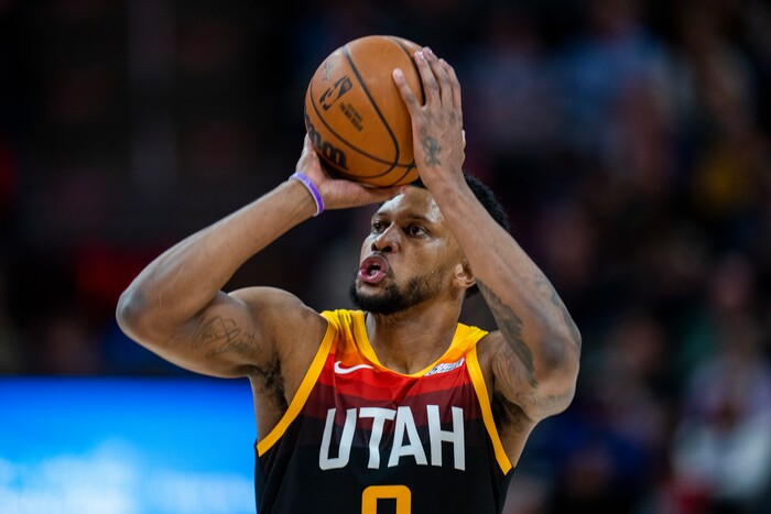(Rick Egan | The Salt Lake Tribune)  Utah Jazz forward Rudy Gay (8) shoots a free-throw, in NBA action between the Utah Jazz and the Washington Wizards, at Vivint Arena on Saturday, Dec. 18, 2021.
