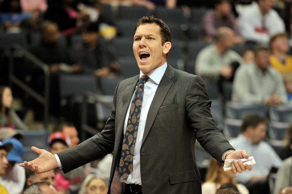 Los Angeles Lakers head coach Luke Walton reacts in the first half of an NBA basketball game against the Memphis Grizzlies, Saturday, March 24, 2018, in Memphis, Tenn. (AP Photo/Brandon Dill)