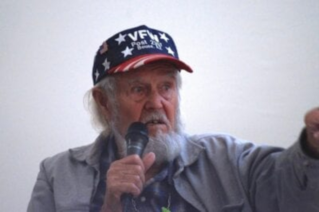 (The Times-Independent) Lin Ottinger shares his life story during a Moab Museum event in 2019. Ottinger, a legend in Moab tourism and discoverer of several dinosaur species, died Feb. 12, 2025, at age 97.