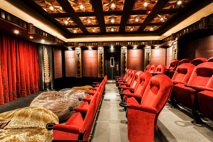 (Courtesy of Concierge Auctions) This 23,035-square-foot house in Holladay will go on the auction block Nov. 2, 2017.