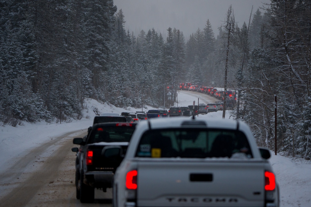 (Trent Nelson  |  The Salt Lake Tribune) Traffic at a standstill in Big Cottonwood Canyon on Saturday, Dec. 23, 2023.