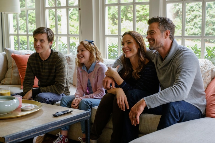 This image released by Twentieth Century Fox shows Nick Robinson, Talitha Bateman, Jennifer Garner and Josh Duhamel in "Love, Simon." (Ben Rothstein/Twentieth Century Fox via AP)