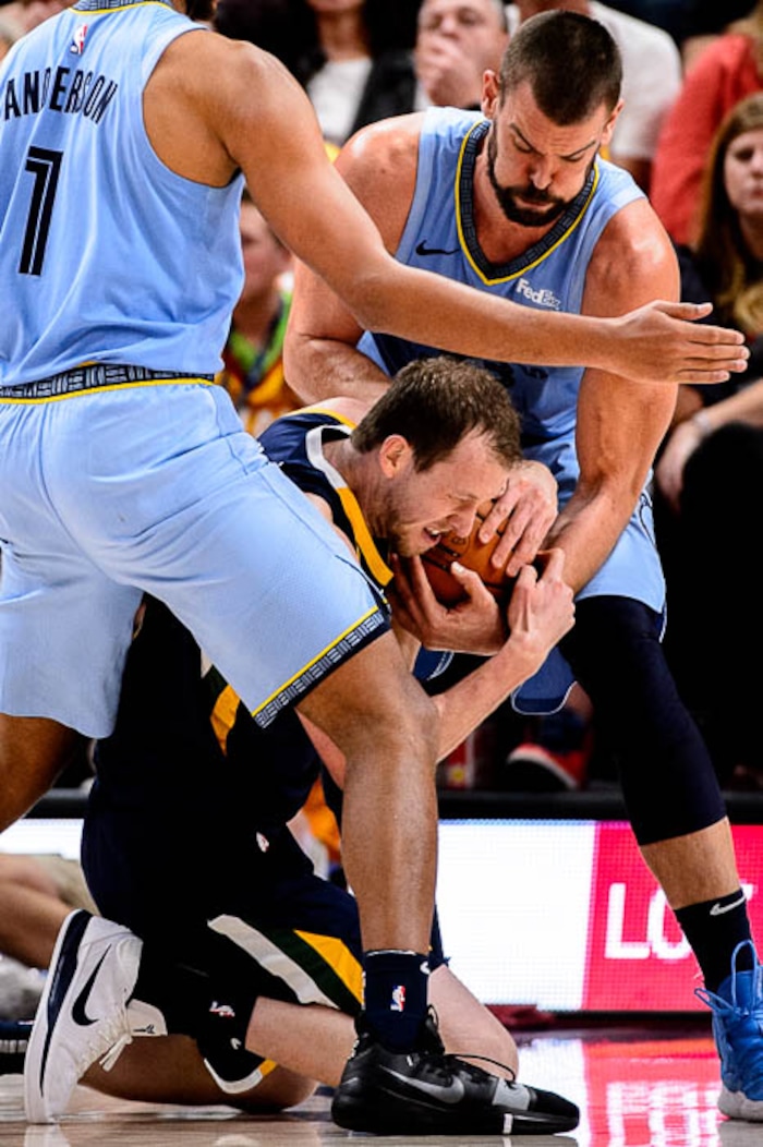 (Trent Nelson | The Salt Lake Tribune)
Utah Jazz forward Joe Ingles (2) is double-teamed by Memphis Grizzlies forward Kyle Anderson (1) and Memphis Grizzlies center Marc Gasol (33). Utah Jazz vs Memphis Grizzlies, NBA basketball in Salt Lake City on Friday Nov. 2, 2018.