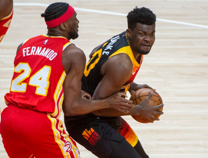 (Rick Egan | The Salt Lake Tribune) Utah Jazz center Udoka Azubuike (20) looks for a shot as Atlanta forward Bruno Fernando (24) defends for the Hawks, in NBA action between the Utah Jazz and the Atlanta Hawks at Vivint Arena, on Friday, Jan. 15, 2021.