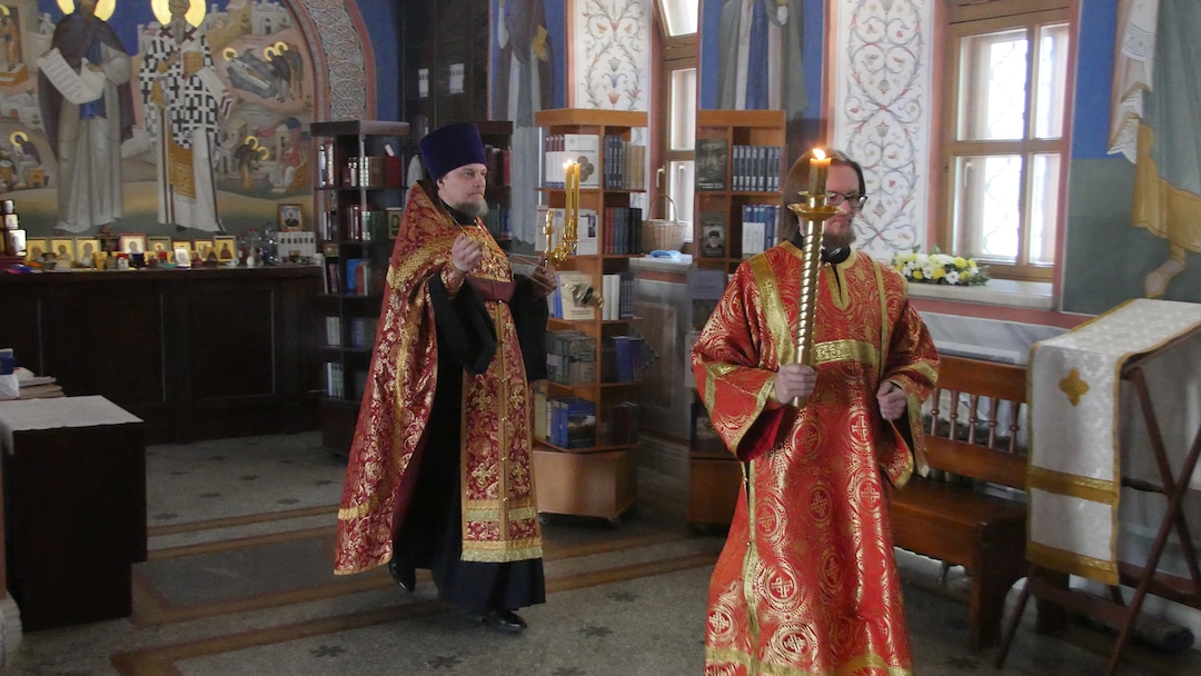 (Michael Stack  |  Special to The Salt Lake Tribune) Father Dmitry Serov, front, performs vespers with Archpriest Michael Nemnonov in Russian Orthodox Church of the Beheading of John the Baptist in Moscow.