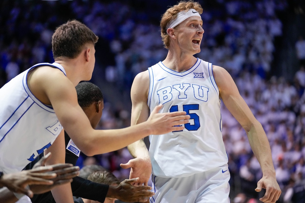 (Francisco Kjolseth | The Salt Lake Tribune) BYU Cougars guard Richie Saunders (15) takes a break as BYU hosts Arizona, NCAA basketball in Provo on Monday, Jan. 26, 2026.