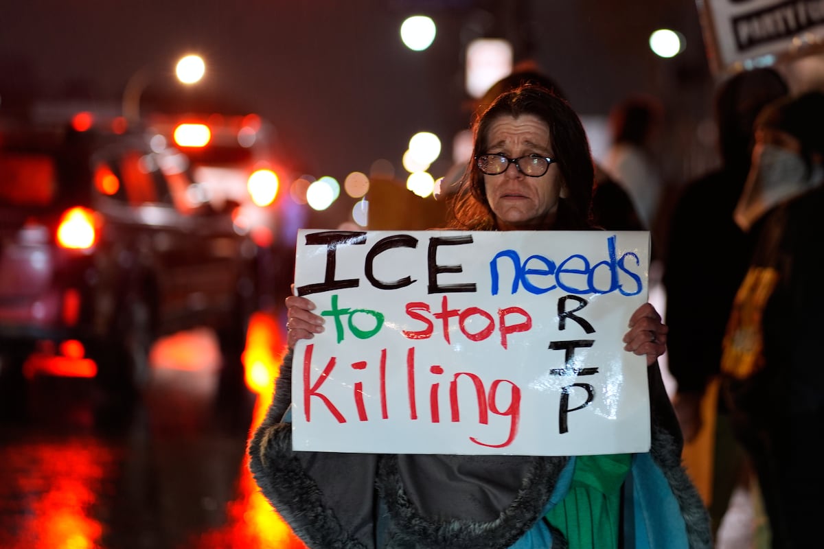 Letter: The Minneapolis tragedy is a wake-up call that the conduct of ICE needs to change