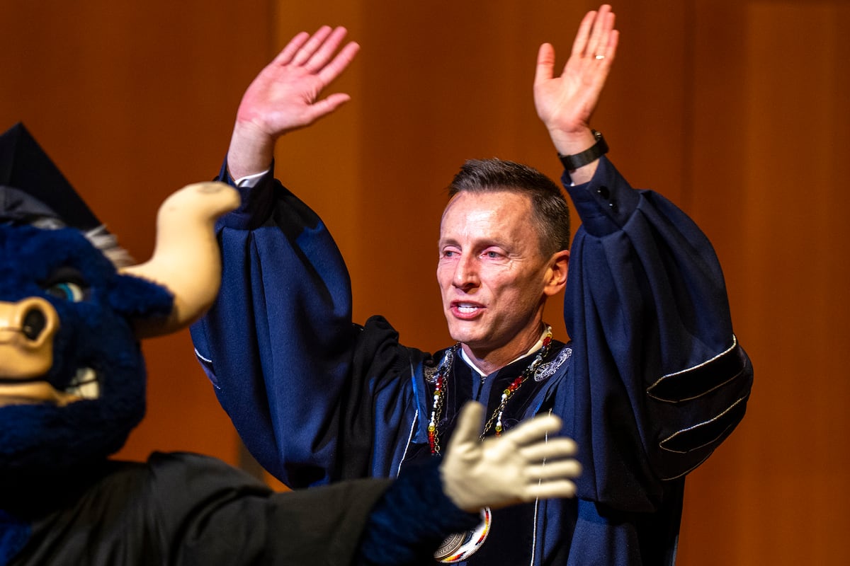Saying Utah State University has ‘weathered uncertainty,’ new president takes the school’s helm