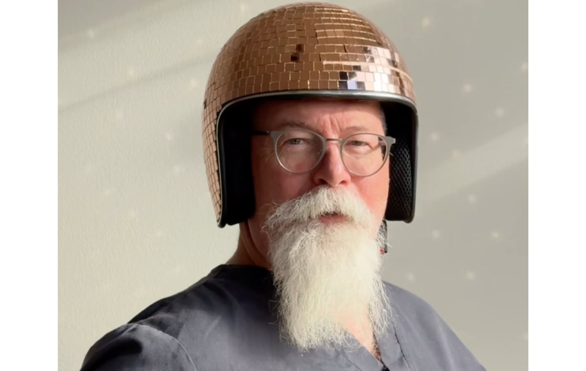 Why a former Utah lawmaker is ringing in 2026 with a massive dose of magic mushrooms — and livestreaming it