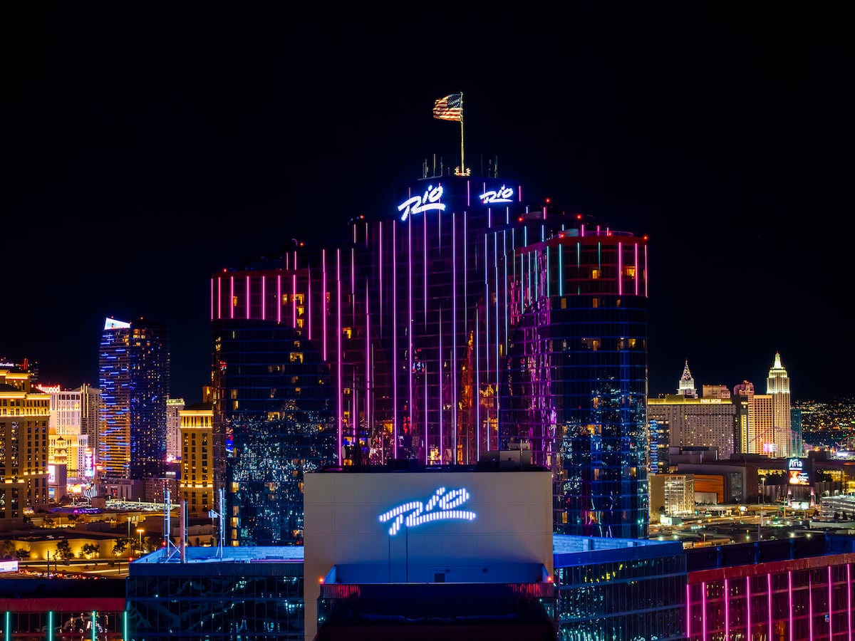 Utah daughter, mom reportedly found dead in Las Vegas hotel room