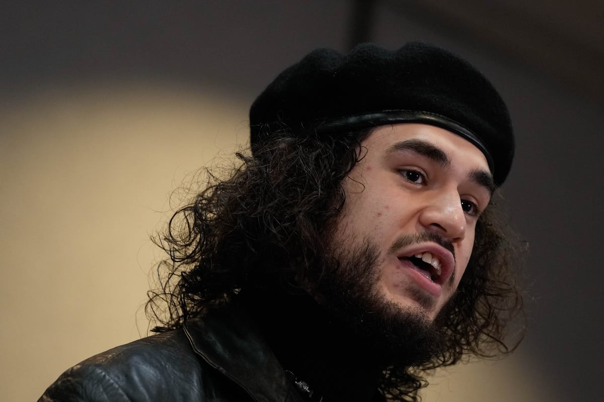 Arturo Gamboa, injured while carrying rifle at ‘No Kings’ march ...