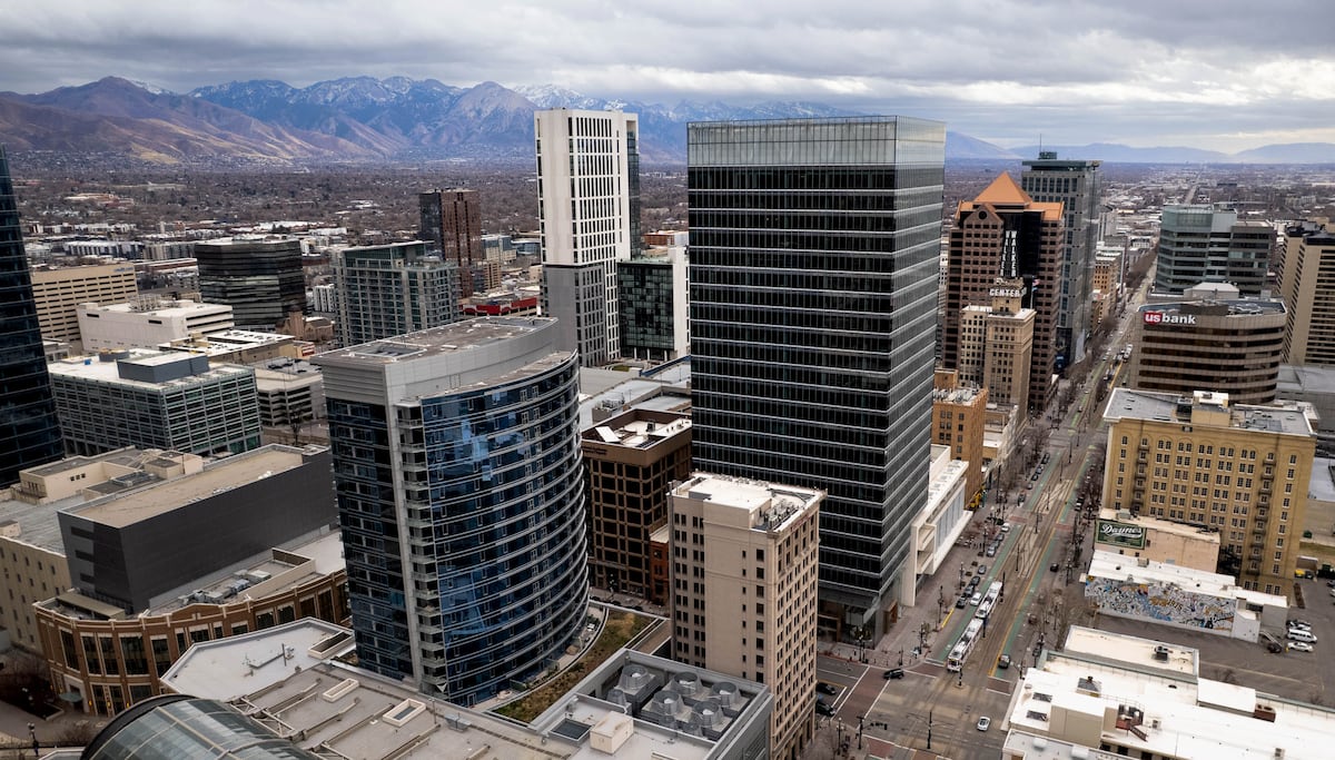 Will a storm bring snow to the Salt Lake Valley before New Year’s? Here’s what the forecasts say.