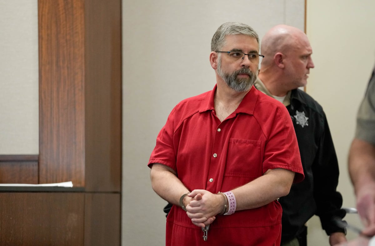 Harsher than plea deal: Utah judge sends therapist to prison for recording patients undressing