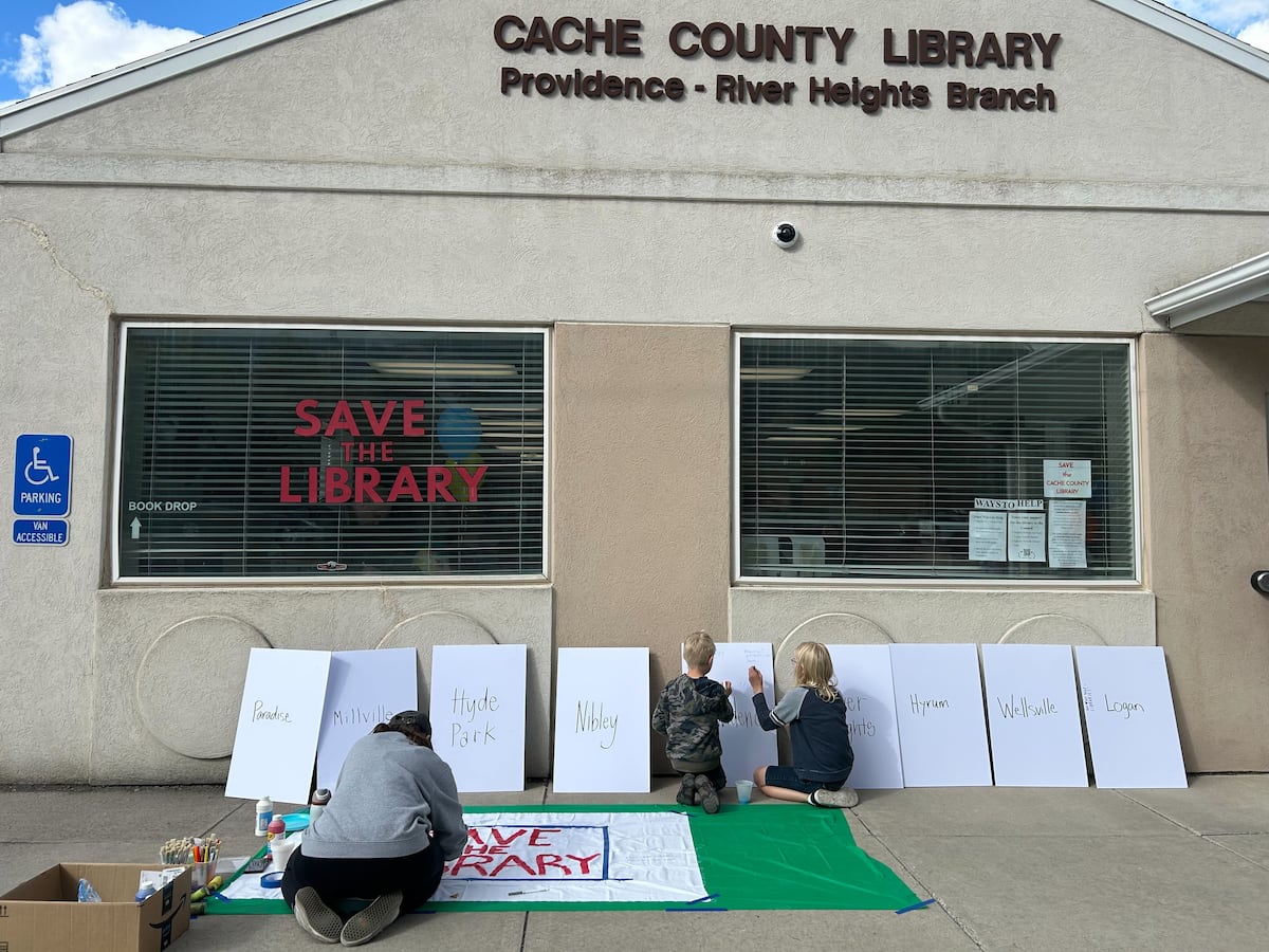 Plan to defund northern Utah library sparks backlash in packed council meeting