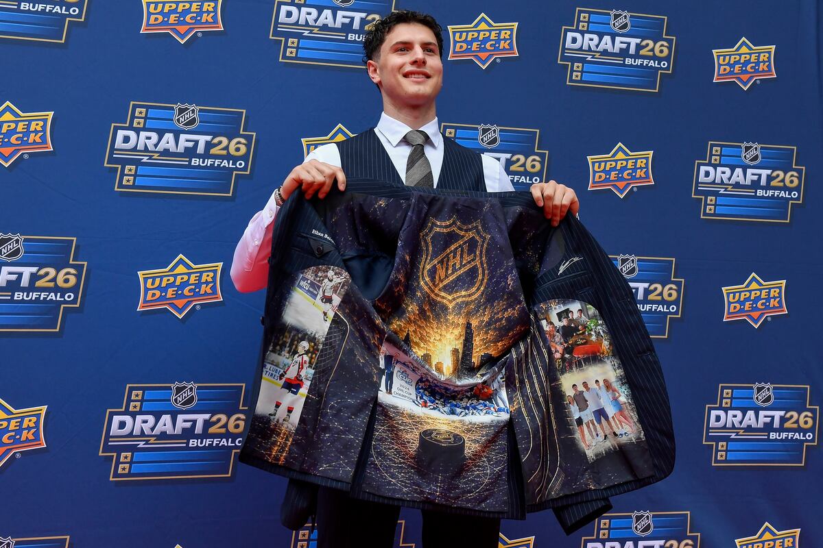 Busy Utah Mammoth trade up and select a, well, mammoth forward in the NHL draft