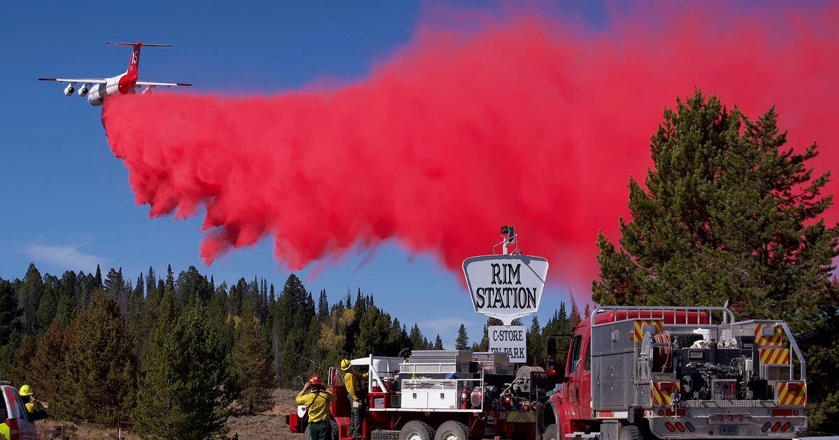 Wyoming wildfire destroys at least 25 homes; highway closed