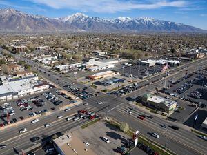 (Francisco Kjolseth | The Salt Lake Tribune) The intersection at State Street and 4500 South in Murray, one that sees some of the most accidents each year in Utah, is pictured on Friday, April 8, 2022. 