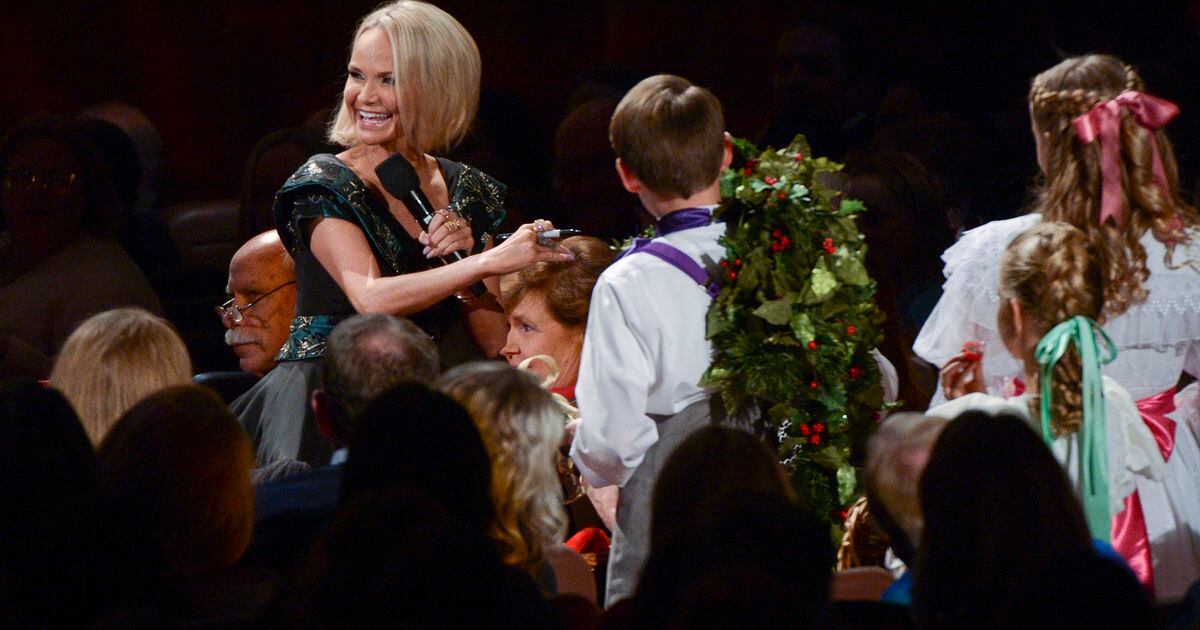 Kristin Chenoweth dazzles in Christmas concert with Tabernacle Choir