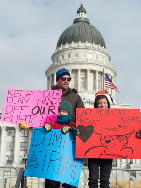 Trump greeted by thousands of Utah protesters, some who blocked downtown Salt Lake City streets ...