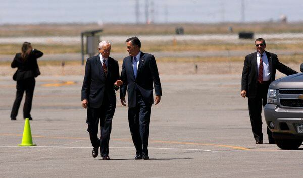 Dana Milbank: America needs you, Mitt Romney