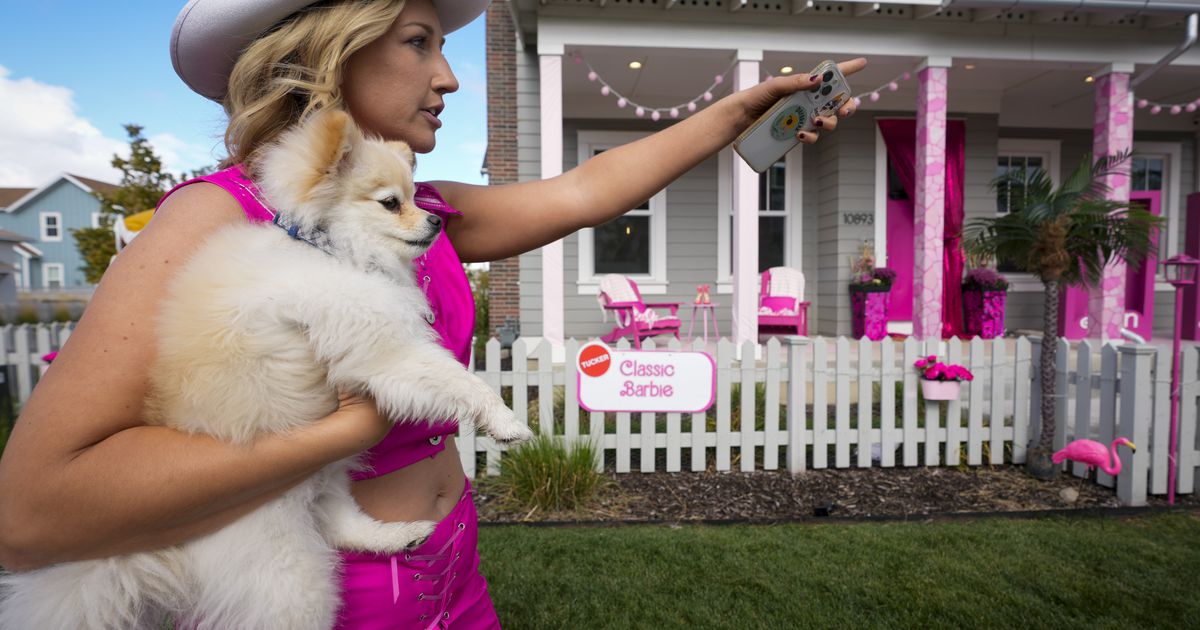For Halloween, neighbors turn their Utah suburb into Barbieland