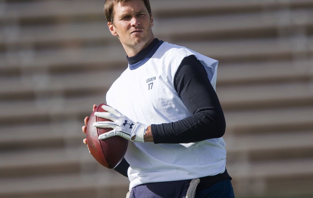 Brady, Patriots heading for greater heights in Mexico